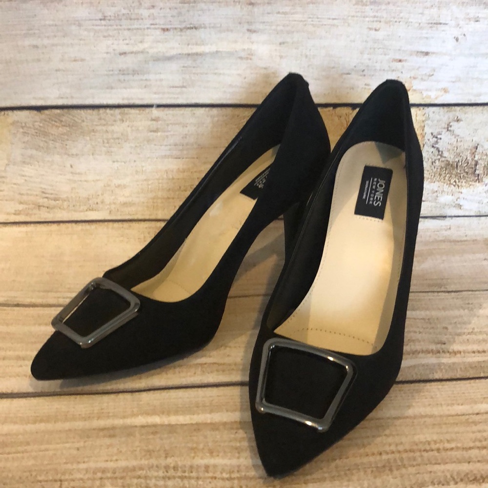 Jones New York signature black suede shoes